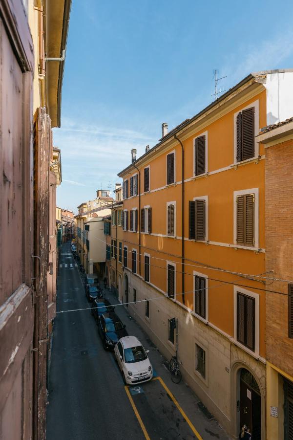 Cinquantacinque Apartment Bologna Bagian luar foto