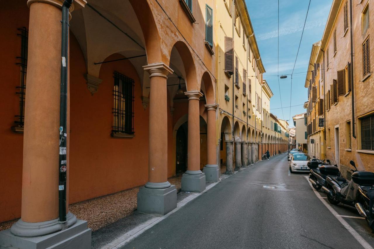 Cinquantacinque Apartment Bologna Bagian luar foto